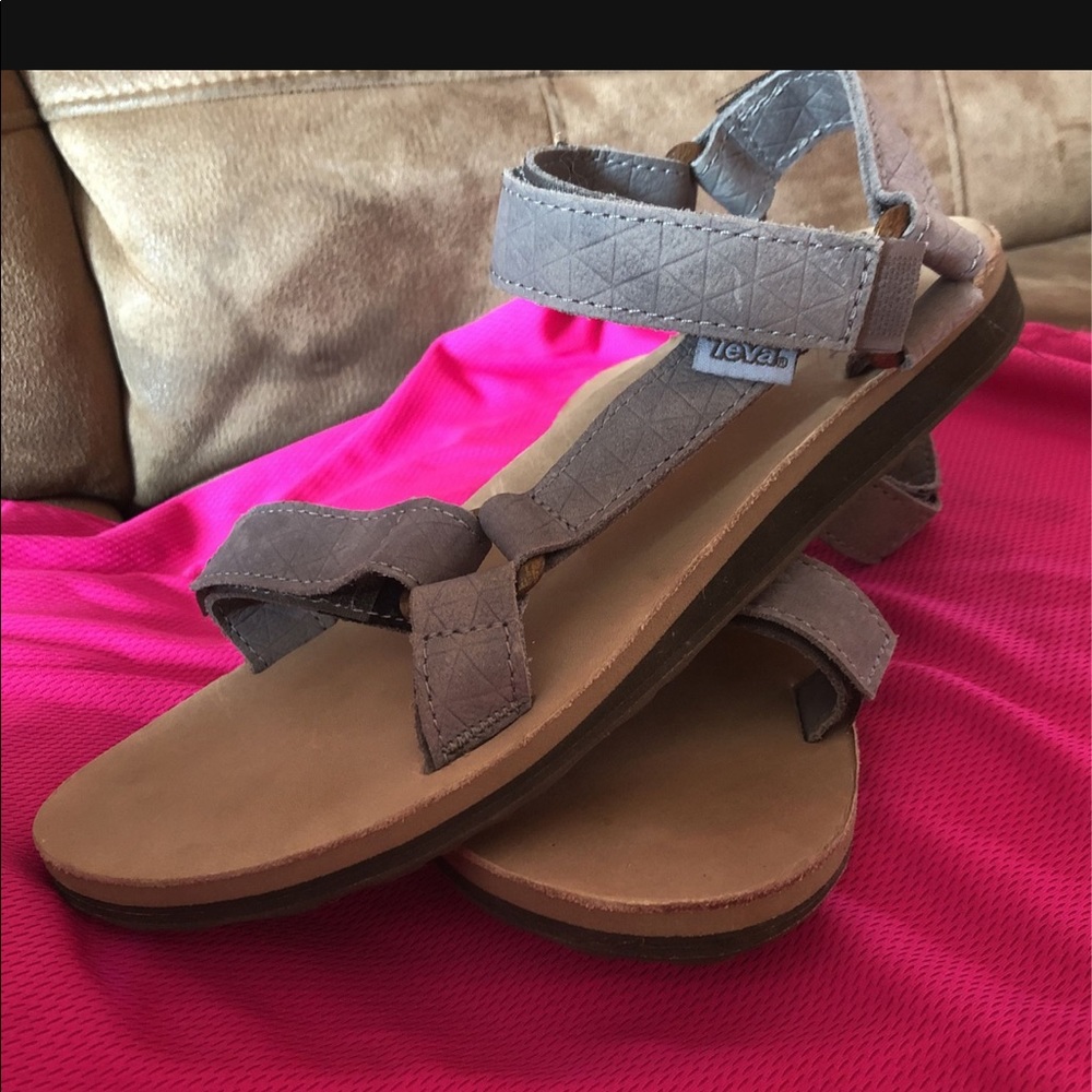 Women’s Sandals